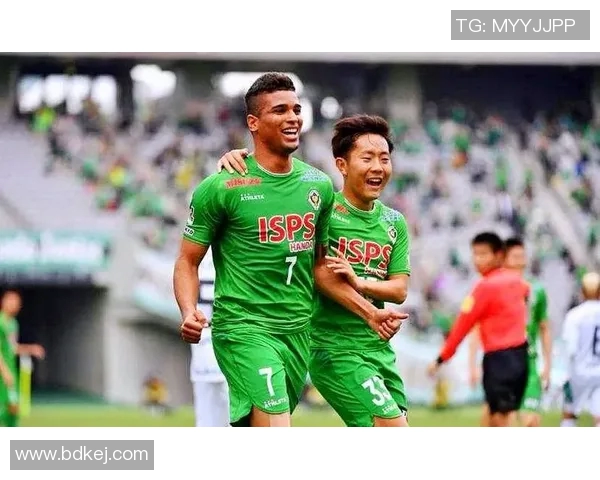 冈山绿雉主场迎战赞歧球队全力争胜的精彩对决分析