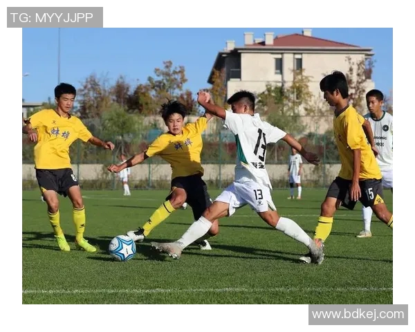 加维引领新潮流探讨未来足球的技术与战术革新