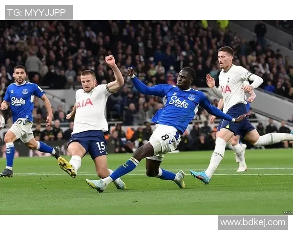 罗马与切尔西对决历史回顾及两队交锋精彩瞬间分析