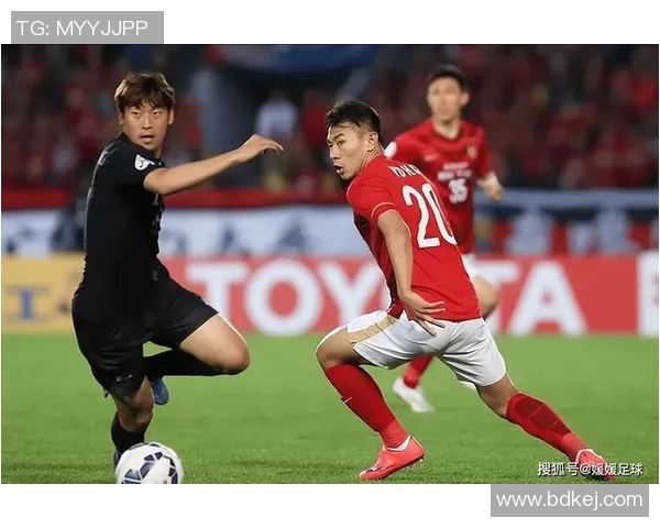 长崎航海与冈山绿的激烈对决展现足球魅力与团队精神的完美结合