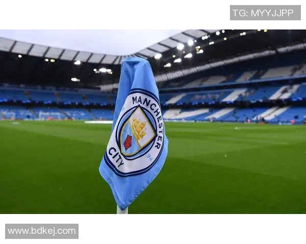 马丁内斯的传奇之路：从草根球员到世界足球巨星的蜕变与奋斗