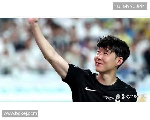 孙兴O的足球传奇之路：从青涩少年到世界顶级球星的蜕变与奋斗