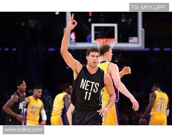 布鲁克洛佩斯的篮球传奇之路与未来发展展望