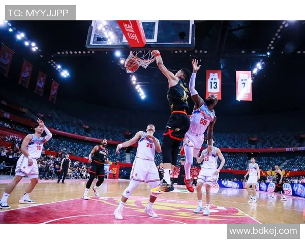 沈梓捷的篮球之路：从青涩少年到CBA明星球员的成长历程